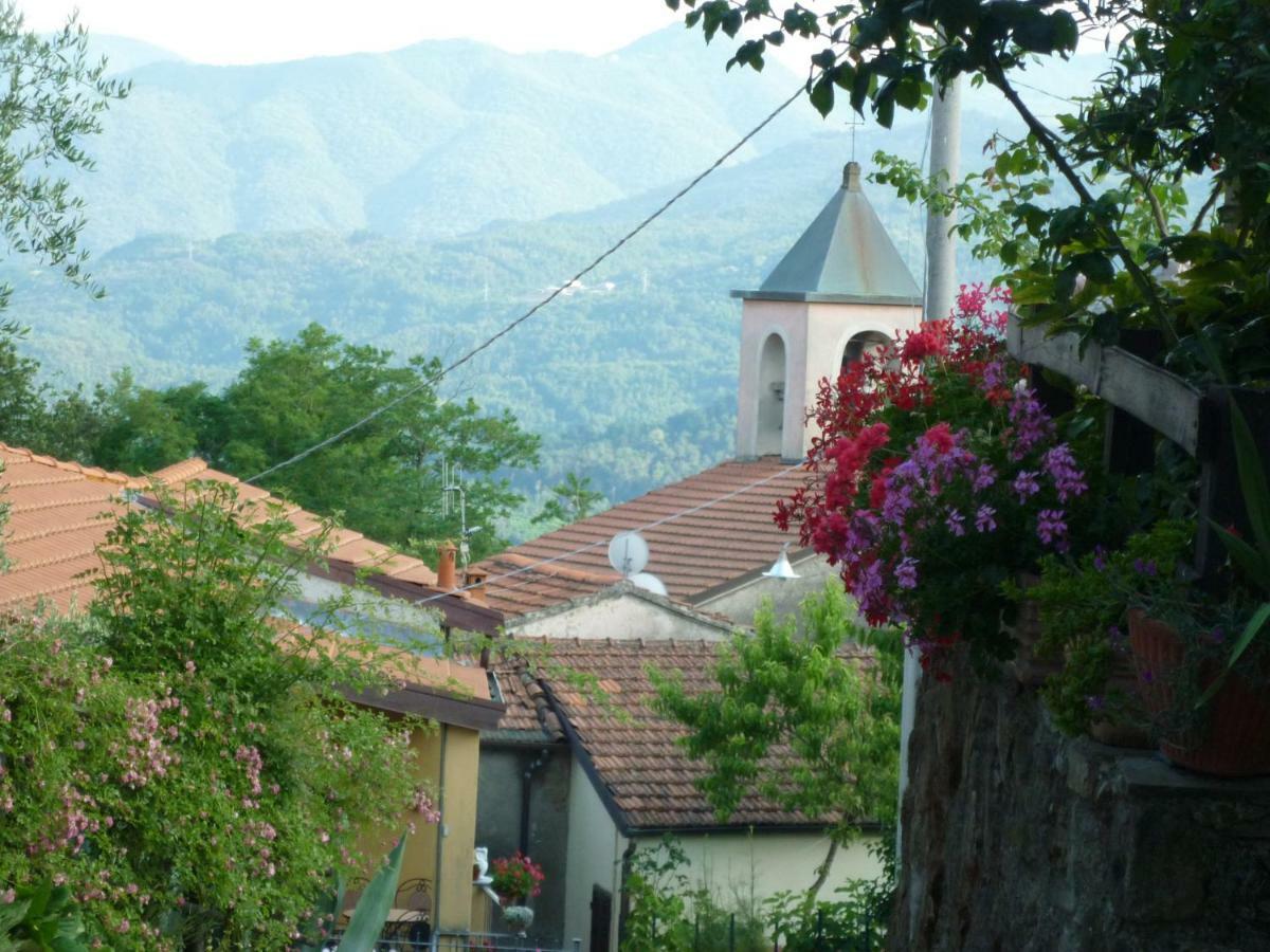 Il Poggio Di Traverde Bed and Breakfast Pontremoli Exteriör bild